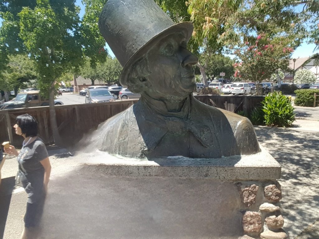 한스 크리스티안 안데르센 동상