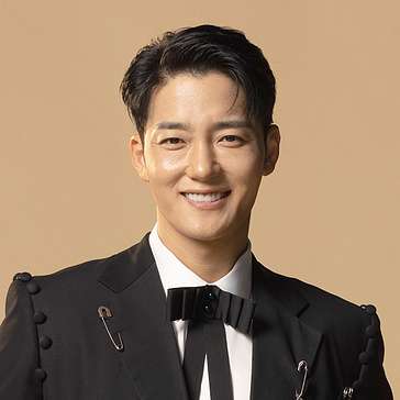 우아한 제국 장기윤