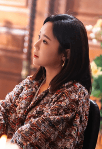 금라희(배우 황정음)