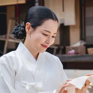 조여화(배우 이하늬)