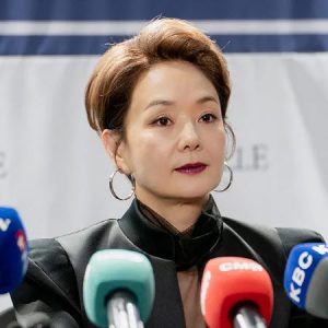 까미유(배우 배종옥)